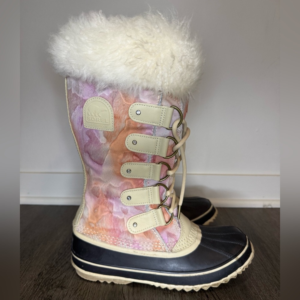 Sorel Pink and Orange Winter Boots with White Fur